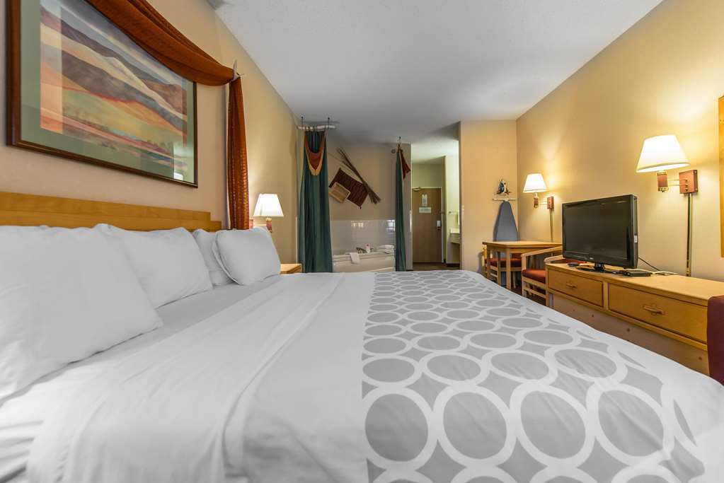 Quality Inn & Suites West Pueblo Pokój zdjęcie